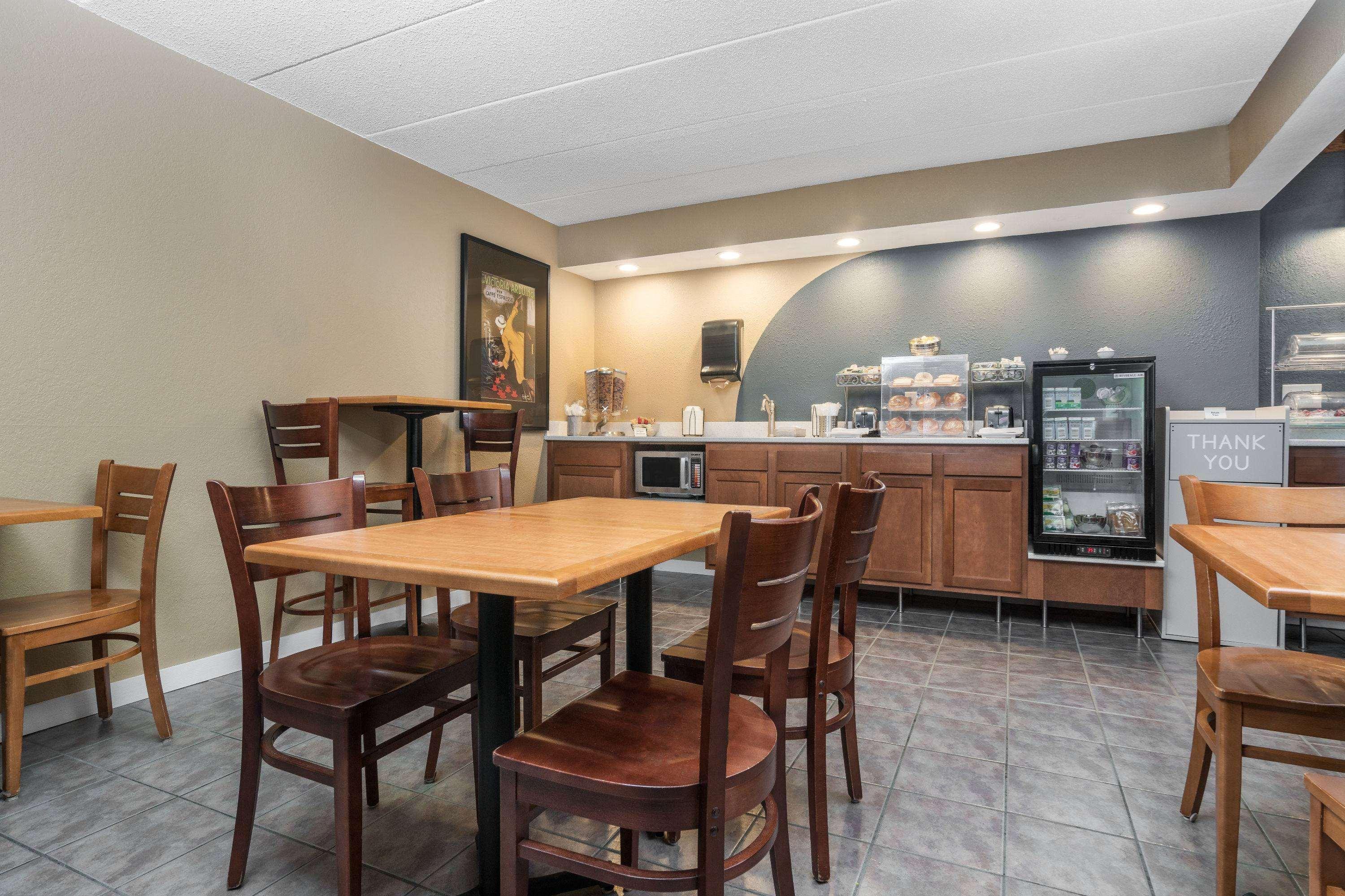 Americinn By Wyndham Lake City Esterno foto