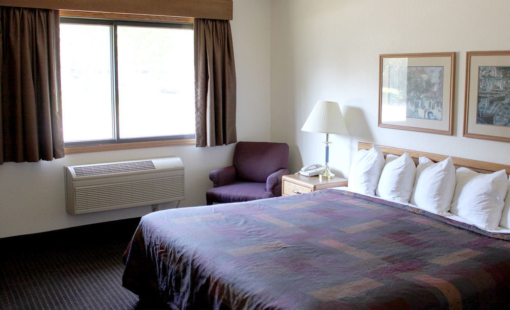 Americinn By Wyndham Lake City Esterno foto